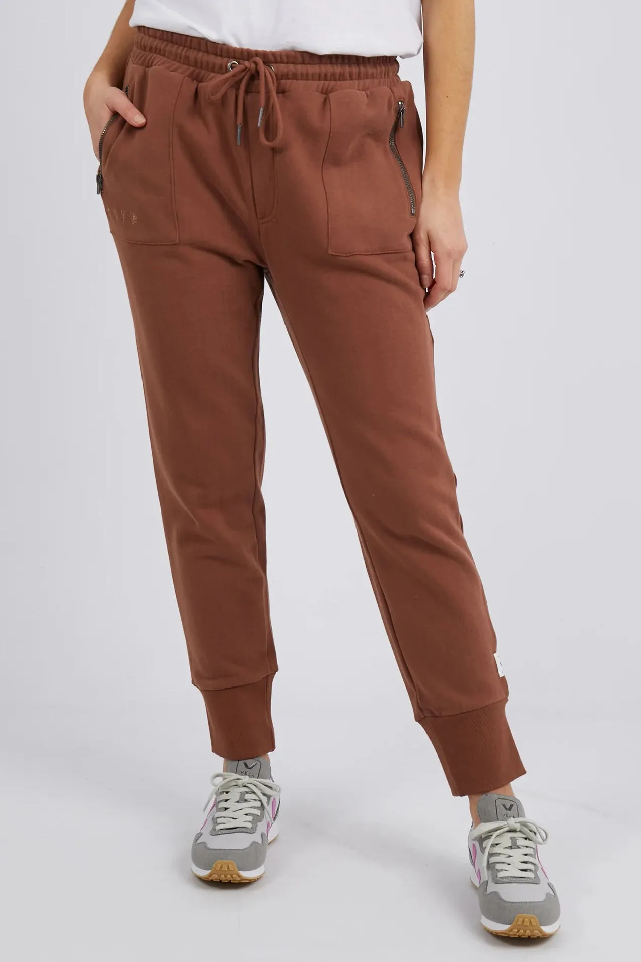 Cosy Trackpant in Chocolate