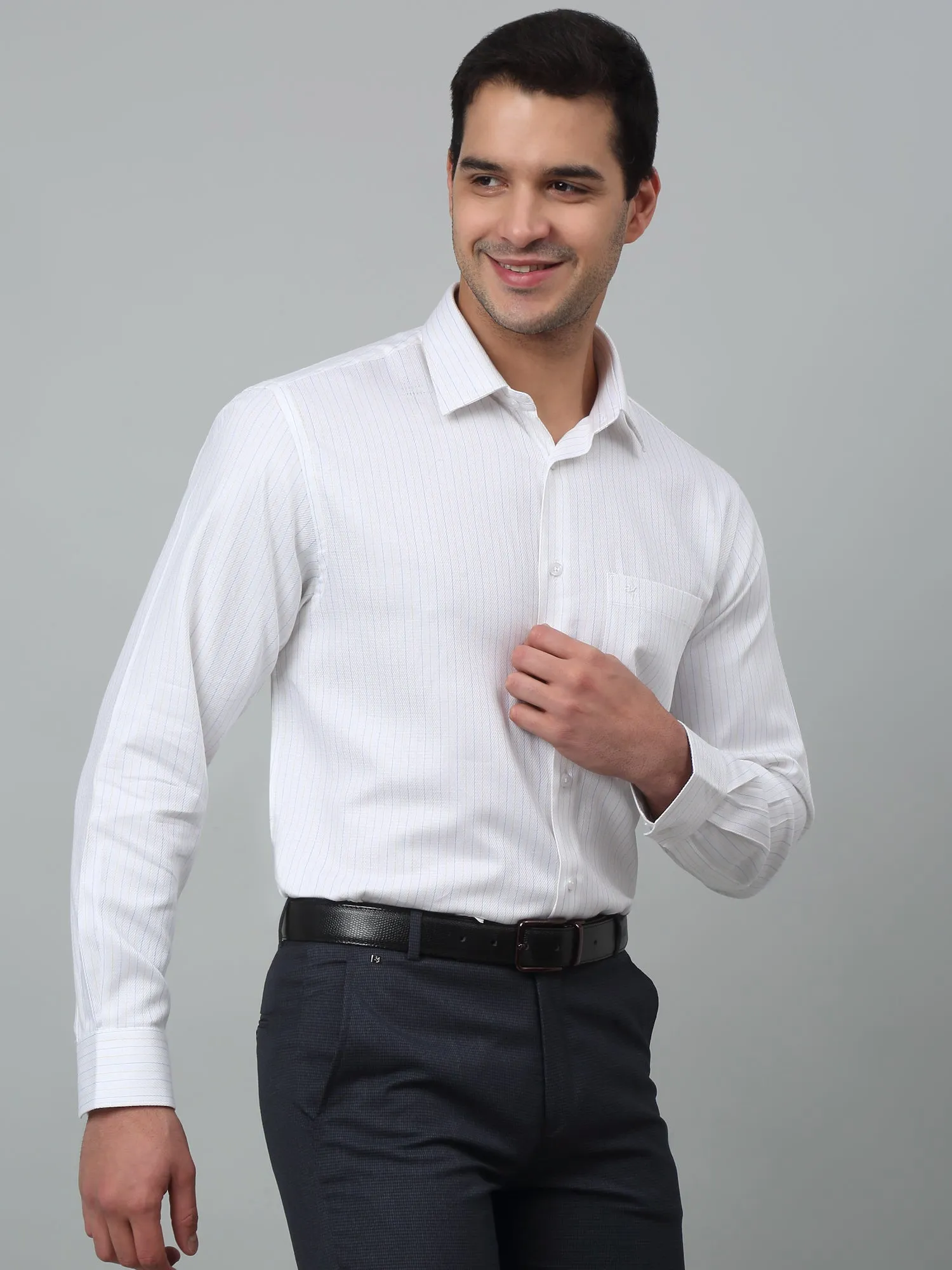 Men's White Formal Thin Stripe Full Sleeve Shirt