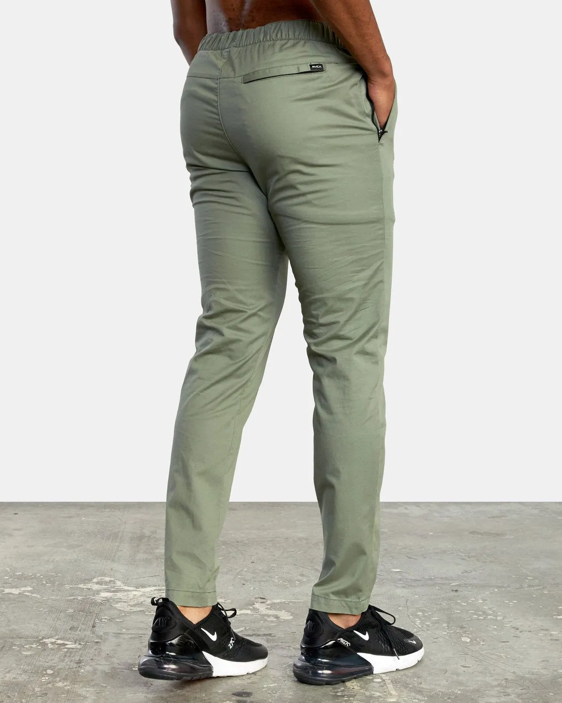 Spectrum Track Pant Iii - Agave Green